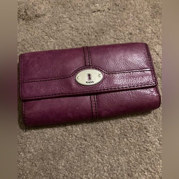 Purple Fossil Women’s Tri-Fold Wallet - Picture 1 of 2